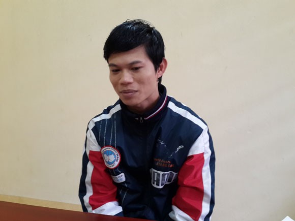 "Ngáo đá"... thấy bạn cầm súng bắn mình, tưởng bạn gái là con trăn khổng lồ ảnh 2