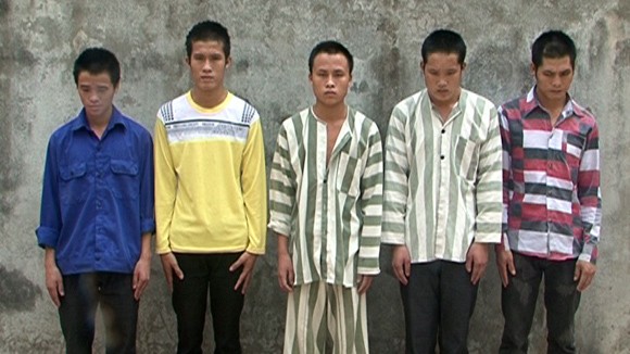 Đánh, bắt giữ người trái pháp luật vì nghi làm ma chài ảnh 1