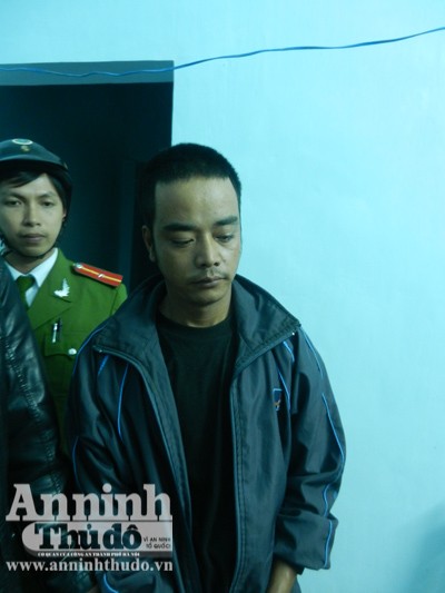 Bị chống cự, tên cướp rút dao chém nạn nhân ảnh 1