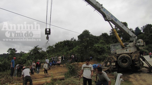 Bắt khẩn cấp thêm 1 trạm trưởng kiểm lâm bảo kê gỗ lậu ảnh 1