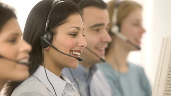 Gần 40 doanh nghiệp bán hàng qua điện thoại ảnh 1