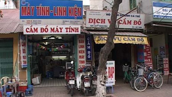 Nhộn nhịp “chợ cầm đồ” cuối năm ảnh 1