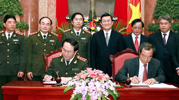 Nhiệm vụ càng khó khăn, càng phải dựa vào nhân dân ảnh 1