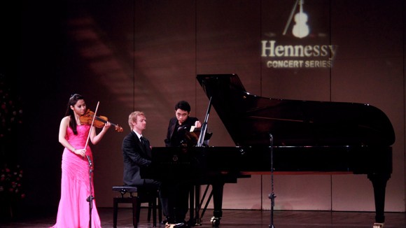 Nghệ sỹ violon Sarah Chang: Không có đường tắt đến tài năng ảnh 1