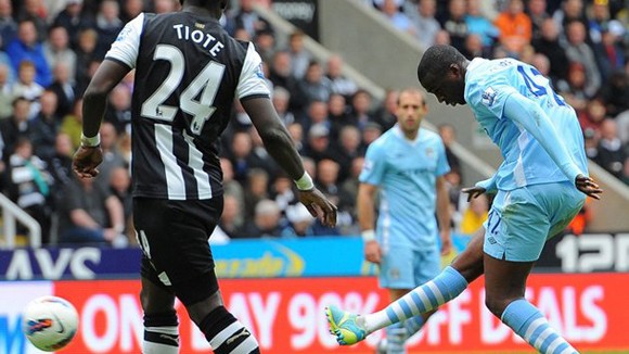 Lộ diện nhà vô địch Premier League ảnh 1