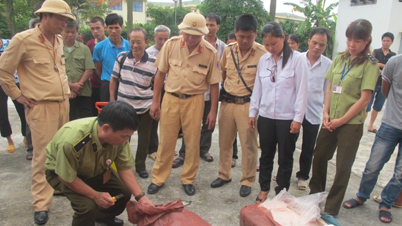 Kinh hãi nầm ngâm phoóc môn ảnh 1
