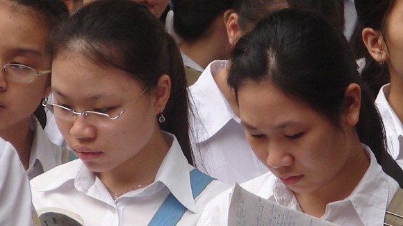 Gần 1 triệu thí sinh chuẩn bị bước vào kỳ thi tốt nghiệp THPT 2012 ảnh 1