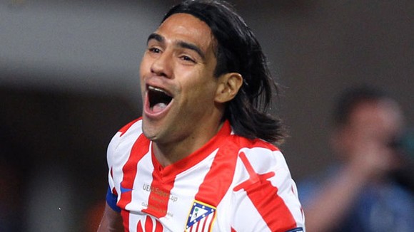 Chelsea bán rẻ Torres, mua đắt Falcao ảnh 1
