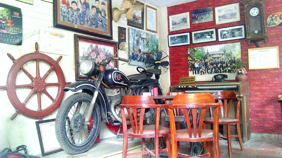 Cà phê “không giống ai” ở Hà Nội ảnh 1