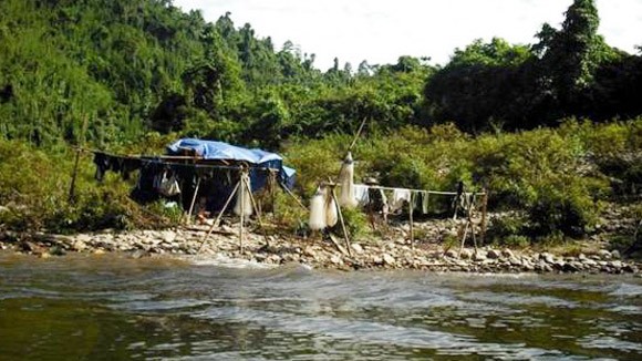 Thị trấn lưng chừng trời ảnh 1