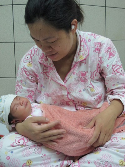 Kịp thời cứu sống bé sơ sinh bệnh trọng ảnh 1