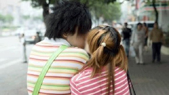 “Yêu” trẻ em: Thuận tình cũng phải đi tù! ảnh 1