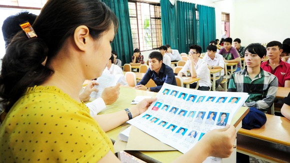 Thi ĐH, CĐ 2013: Cảnh giác với thiết bị công nghệ cao ảnh 1