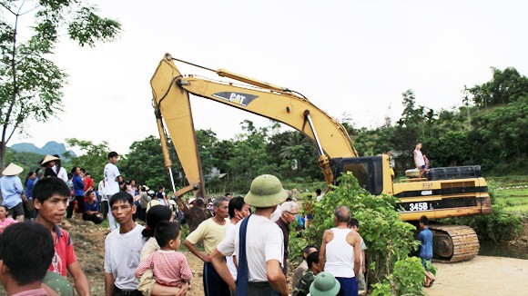 Thách thức chính quyền, với những "yêu sách" khó tin kiểu lệ làng ảnh 1