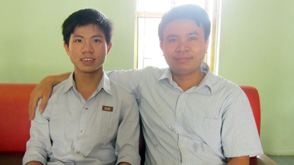 Học “trường làng” - đỗ thủ khoa điểm gần tuyệt đối ảnh 1