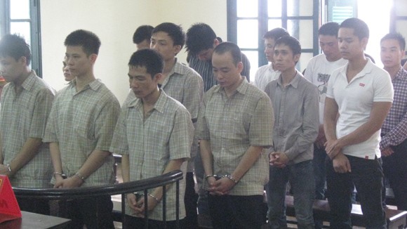 “Giang hồ” đấu súng trên Đại lộ Thăng Long lĩnh án ảnh 1