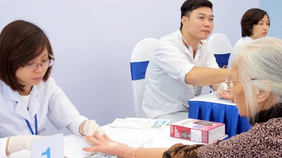 Bệnh đái tháo đường “tấn công” cả trẻ em ảnh 1