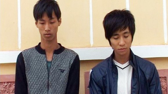 Bắt 2 đối tượng vận chuyển pháo ảnh 1