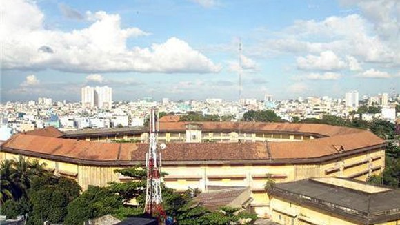 Tử tù Phước “tám ngón” cưa đứt cùm sắt bằng dao lam, đào tẩu ngoạn mục khỏi phòng biệt giam ảnh 2