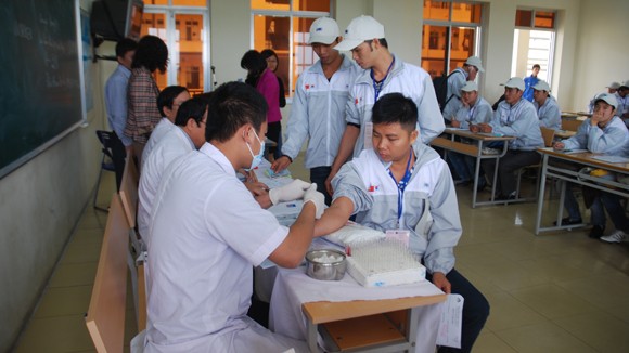 Ký quỹ 100 triệu đồng, 35 lao động sang Hàn Quốc làm việc ảnh 1