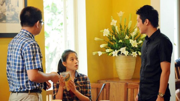 Chuyện tình tay ba của “Gái già xì tin” ảnh 1