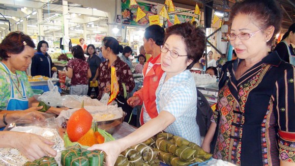 Ấm lòng trên đất Chùa Vàng ảnh 1