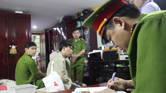 Thực hiện nhiều hành vi trái phép cùng lúc, truy tố tội gì? ảnh 1