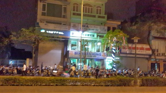 Vỉa hè trước cửa, cứ tưởng của mình: Xử lý như “ném đá ao bèo” ảnh 1