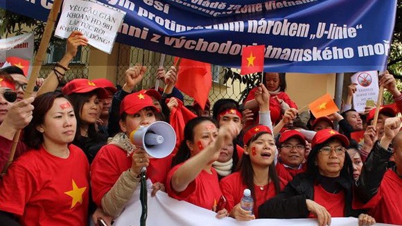 Cộng đồng người Việt ở nước ngoài bức xúc, phẫn nộ phản đối hành động của Trung Quốc ảnh 6