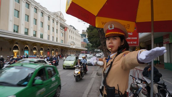 Chủ động phương án và lực lượng đảm bảo tuyệt đối an toàn giao thông ảnh 1