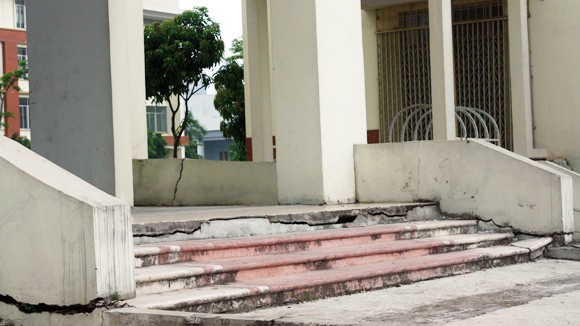 Nhiều công trình tiền tỷ xuống cấp nghiêm trọng ảnh 1