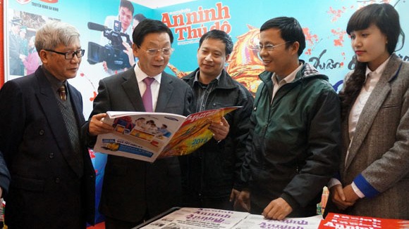 Kỷ niệm 38 năm ngày Báo An ninh Thủ đô ra số đầu (15-8-1976/15-8-2014) ảnh 1