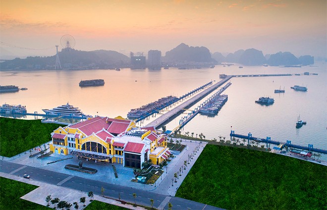 Ngắm nhìn cảng tàu đầu tiên của Việt Nam giành giải “Oscar du lịch” ảnh 1