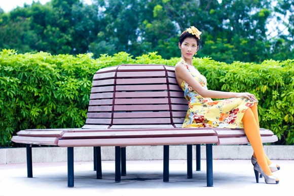 Hoàng Thùy chia sẻ ảnh hậu trường "hiếm hoi" dưới nắng hè ảnh 5