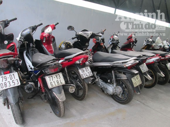 Phá nhóm đạo chích chuyên “ăn” xe máy xịn ở phố biển ảnh 1
