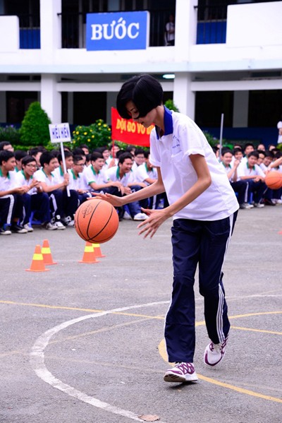 Hoàng Thùy, Chí Thiện nhập phe “chiến” với Hiếu Hiền ảnh 5