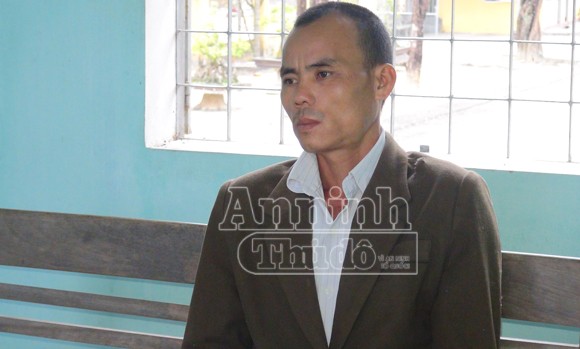 Mâu thuẫn trên bàn ăn, đâm cháu họ dã man ảnh 1