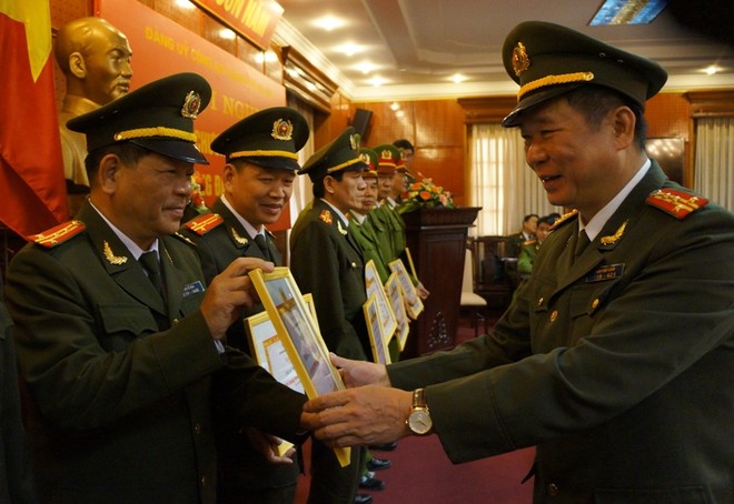 Xây dựng Đảng là nền tảng để Công an Thủ đô hoàn thành xuất sắc nhiệm vụ ảnh 5