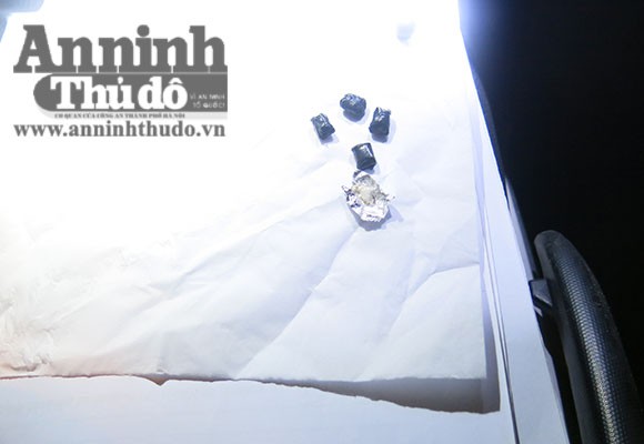 Sinh viên mua ma túy lẻ về chơi, gặp ngay cảnh sát 141 ảnh 2