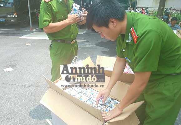 Đồ chơi lậu tràn về Hà Nội “đón” Trung thu ảnh 3