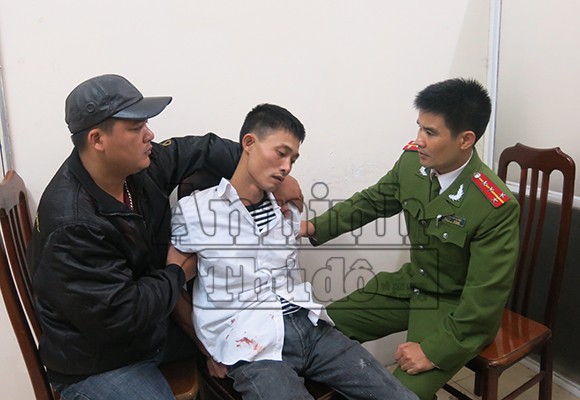 Bố “ngáo đá" bắt cóc con trai, dọa giết ảnh 1