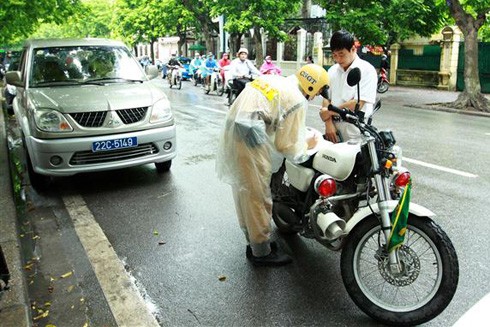Xe biển xanh vi phạm Luật Giao thông đường bộ: Xử lý nghiêm, không có ngoại lệ ảnh 2