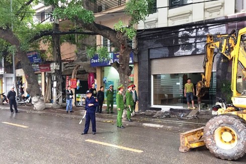 Xử lý vi phạm về trật tự đô thị: Không thiên vị bất cứ trường hợp nào ảnh 1