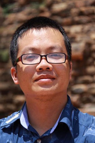 Những mảng trầm tích trên phố Phan Huy Ích ảnh 3