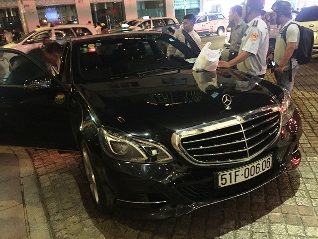 Ông Đoàn Ngọc Hải ra quân trong mưa, siêu xe bị xử lý ảnh 6