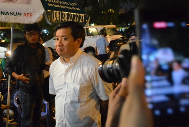 Ông Đoàn Ngọc Hải ra quân trong mưa, siêu xe bị xử lý ảnh 4