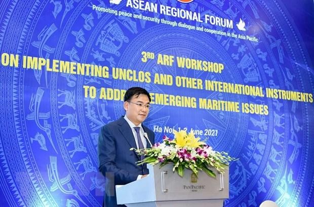 Thứ trưởng Bộ Ngoại giao Việt Nam Phạm Quang Hiệu phát biểu khai mạc hội thảo Thứ trưởng Bộ Ngoại giao Việt Nam Phạm Quang Hiệu phát biểu khai mạc hội thảo