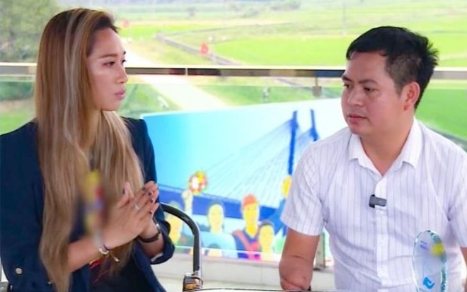 Trong chương trình “Nối trọn yêu thương”, vận động viên chạy bền Thanh Vũ (Vũ Phương Thanh) đã có cuộc gặp gỡ đầy ý nghĩa với Lê Văn Tuấn tại Nghệ An