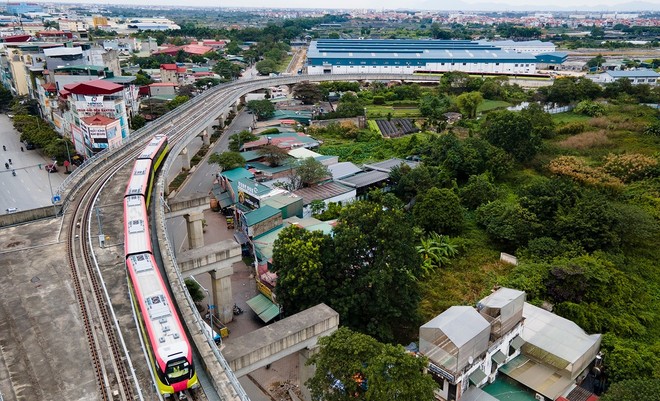 Giao thông công cộng ngoài xe buýt thì metro là loại hình đáp ứng tốt nhu cầu đi lại của người dân