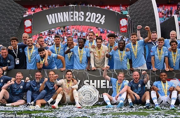 Man City khởi đầu mùa giải mới suôn sẻ